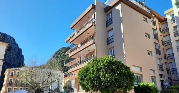 T3 Face aux thermes – Carrere
